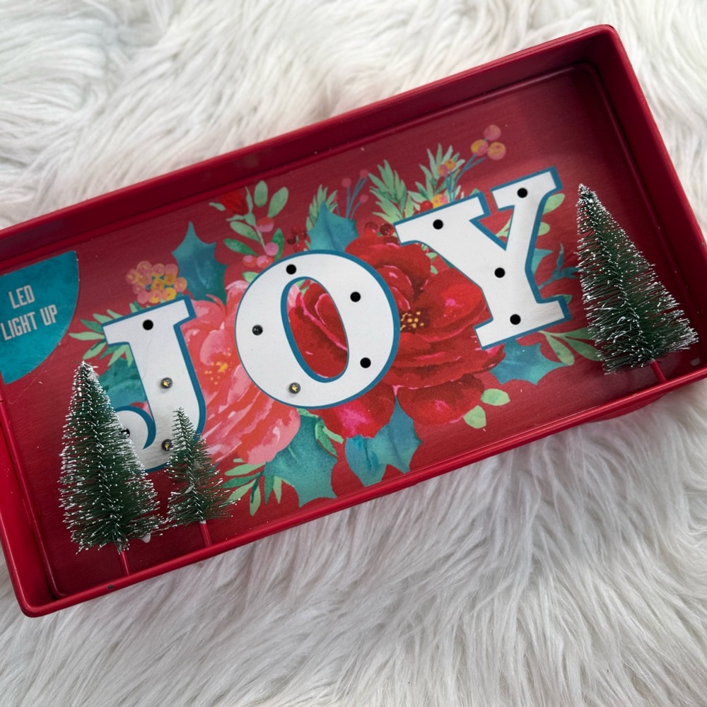 The Pioneer Woman Red Joy Holiday Decor